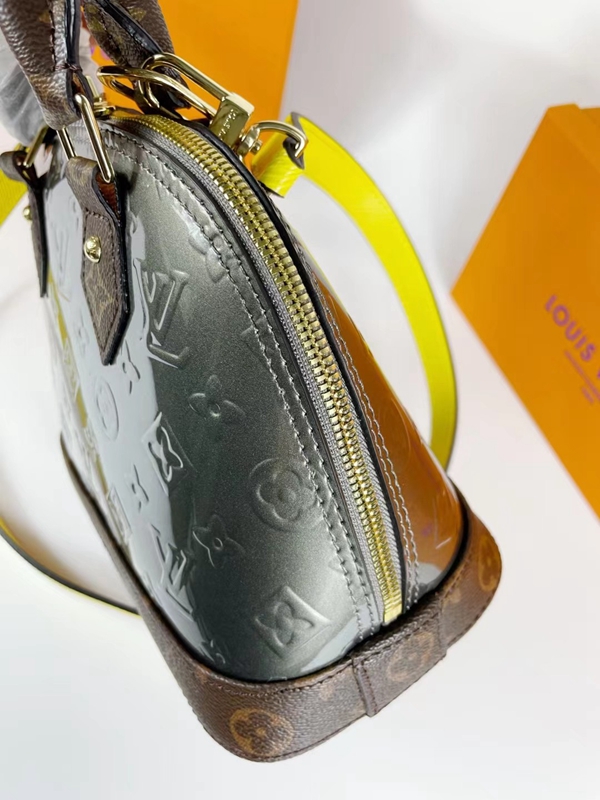 ルイヴィトンバッグ細部ディテール